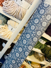 Lade das Bild in den Galerie-Viewer, Wasserabweisender Stoff blaues Muster