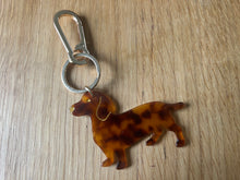 Lade das Bild in den Galerie-Viewer, 🐾 Dackel-Schlüsselanhänger – Dein treuer Begleiter für jeden Tag - Karabiner