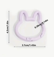 Lade das Bild in den Galerie-Viewer, Karabiner Hase