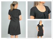 Lade das Bild in den Galerie-Viewer, Schnittreif - Frau Ameland - Kleid mit Falten am Ausschnitt