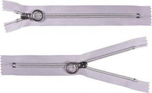 Lade das Bild in den Galerie-Viewer, Spiralreißverschluss silber 20cm € 4,90