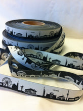 Lade das Bild in den Galerie-Viewer, Webband Giraffenland Stadt Wien