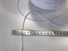 Lade das Bild in den Galerie-Viewer, Gummikordel weich 2mm weiß 10m