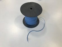 Lade das Bild in den Galerie-Viewer, Gummikordel soft cord 2mm jeansblau