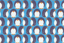 Lade das Bild in den Galerie-Viewer, Baumwollstoff Westfalen Junge Linie Pinguine
