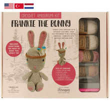 Lade das Bild in den Galerie-Viewer, Tuva Häkelpackung Amigurumi Hase Frankie the Bunny
